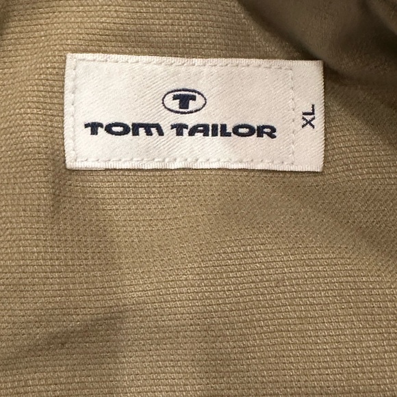 Utility Jacket - Picture 3 of 6